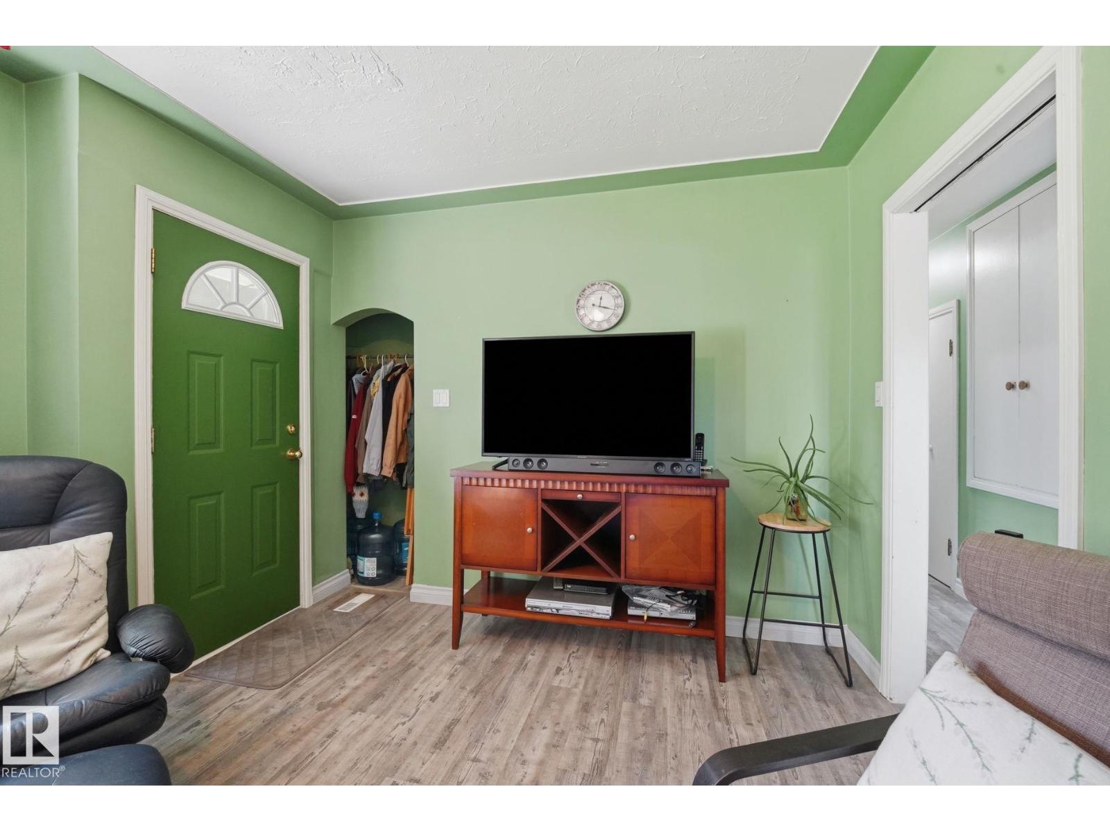 #1 53522 RGE ROAD 280 - 9