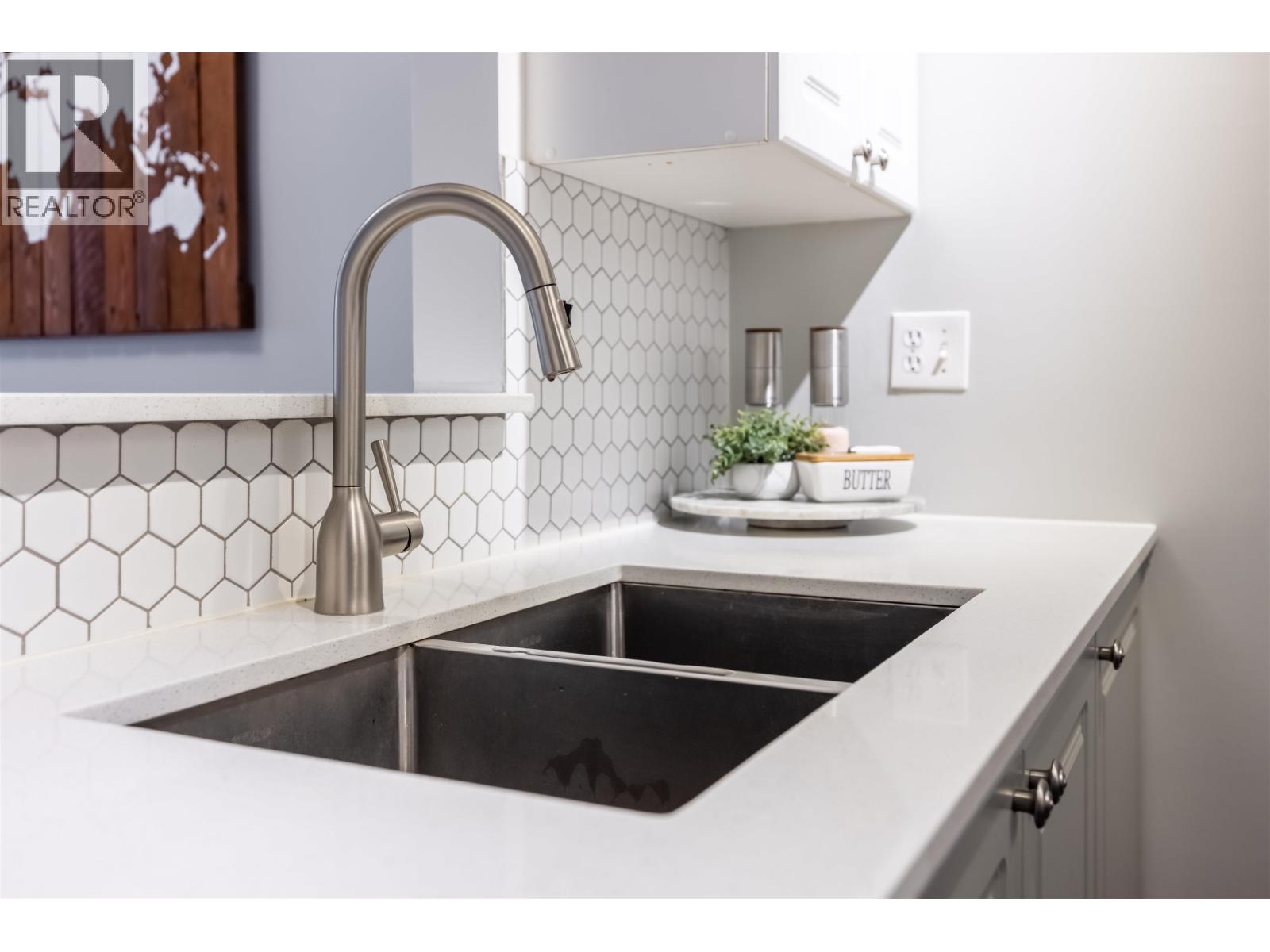 58 2422 HAWTHORNE AVENUE, Port Coquitlam