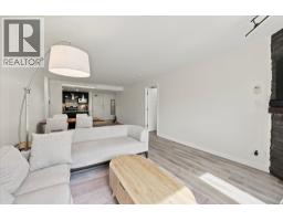307 1212 Main Street, Squamish, BC V8B0S1 Photo 12