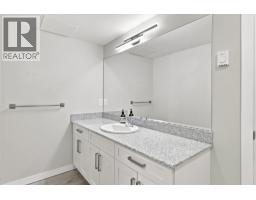 307 1212 Main Street, Squamish, BC V8B0S1 Photo 22