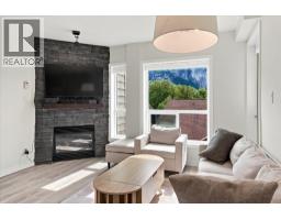 307 1212 Main Street, Squamish, BC V8B0S1 Photo 6