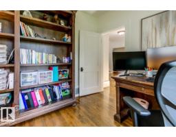 11619 Saskatchewan Dr Nw, Edmonton, AB T6G2B5 Photo 32