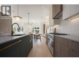 2 8483 16th Avenue, Burnaby, BC V3N1S4 Photo 10