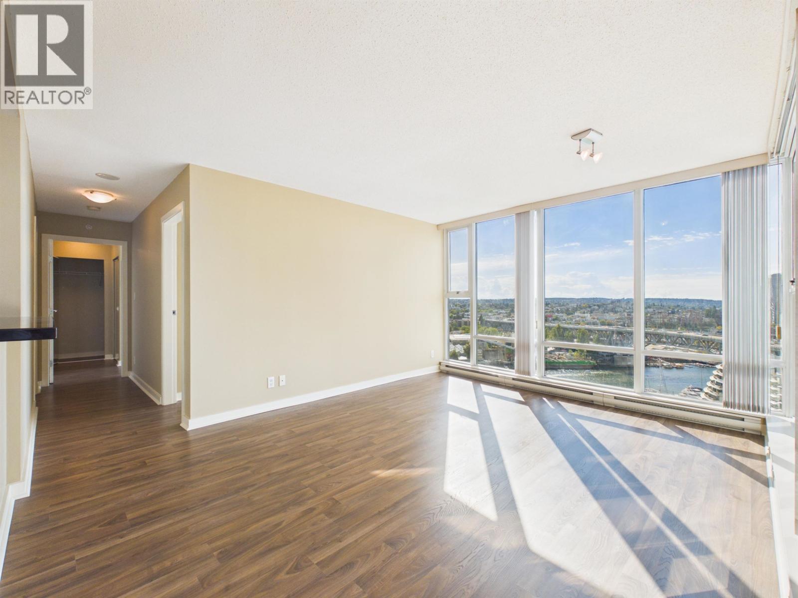 2505 455 BEACH CRESCENT, Vancouver — photo 2