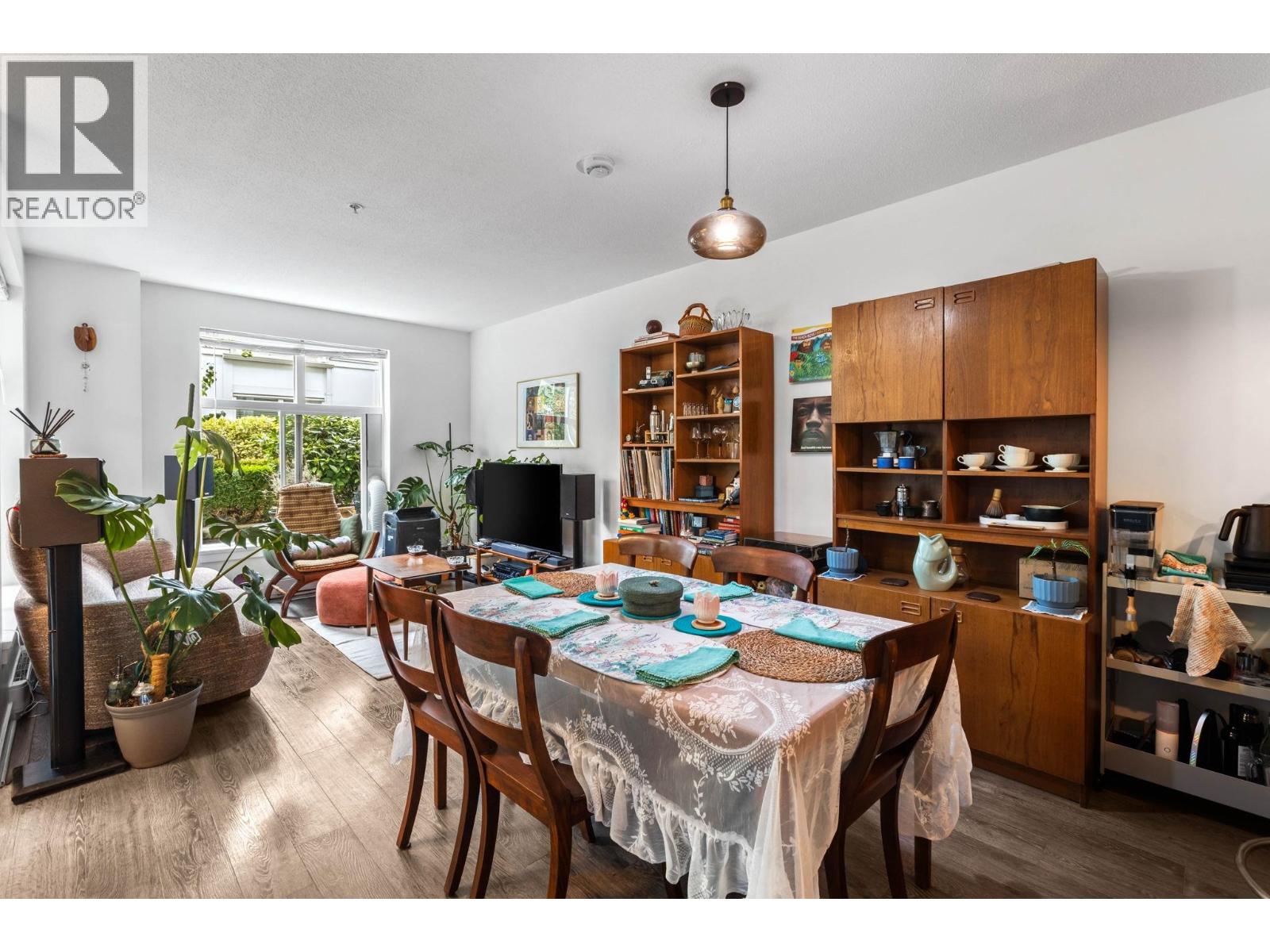 302 618 LANGSIDE AVENUE, Coquitlam — photo 3