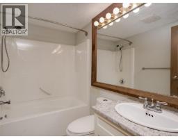 205 930 Yates St, Victoria, BC V8V4Z3 Photo 19