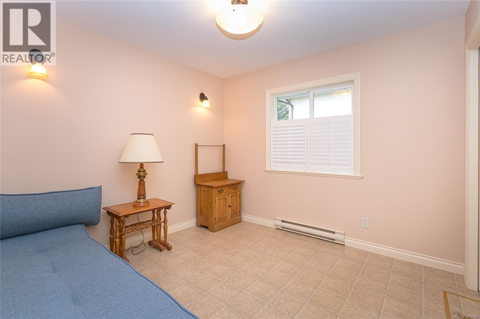1112 Vic Pl - Image 22