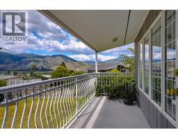 125 Corry Place, Penticton, BC V2A3S2 Photo 35