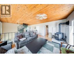 2390 Mcleod Avenue, Rossland, BC V0G1Y0 Photo 25