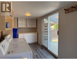 795 Kipling Street, Warfield, BC V1R2A3 Photo 16