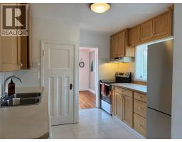 795 Kipling Street, Warfield, BC V1R2A3 Photo 12