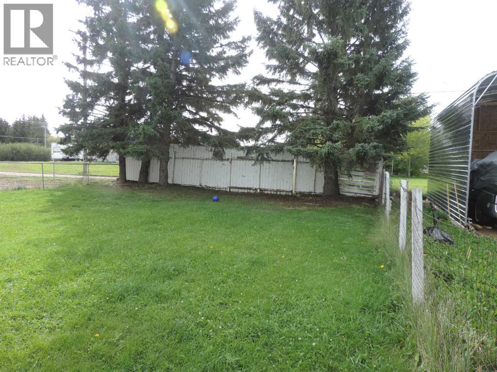 Listing photo – 4613 51 Avenue, Rimbey