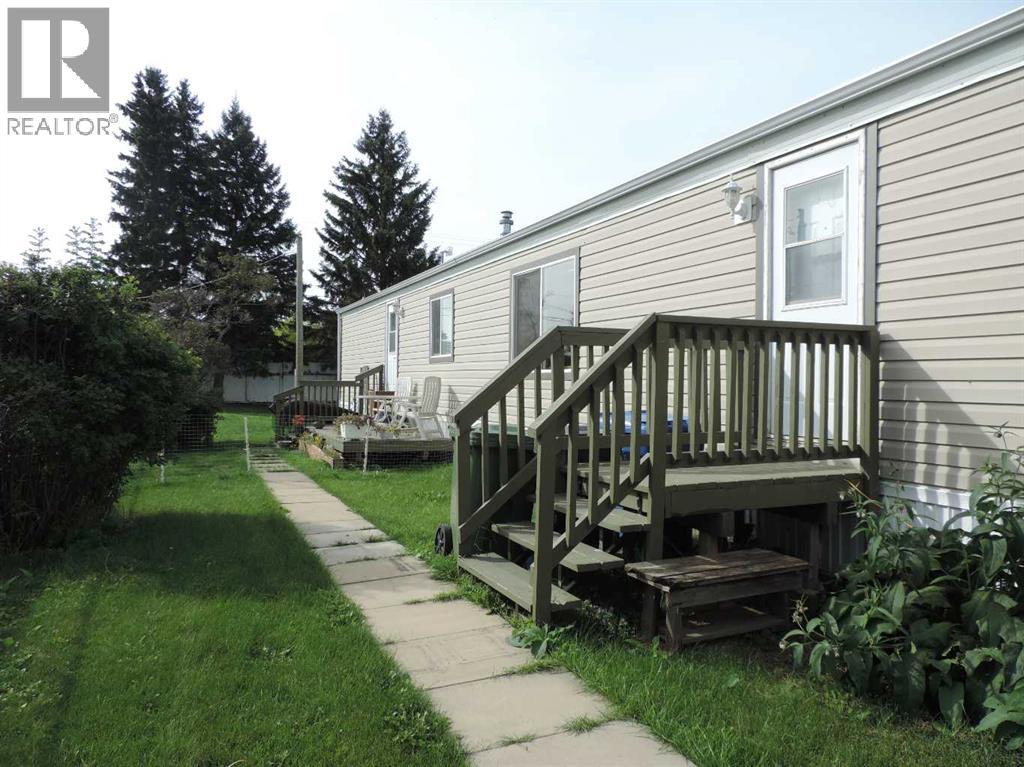 Listing photo – 4613 51 Avenue, Rimbey