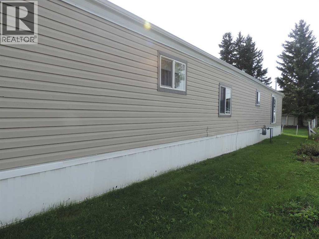 Listing photo – 4613 51 Avenue, Rimbey