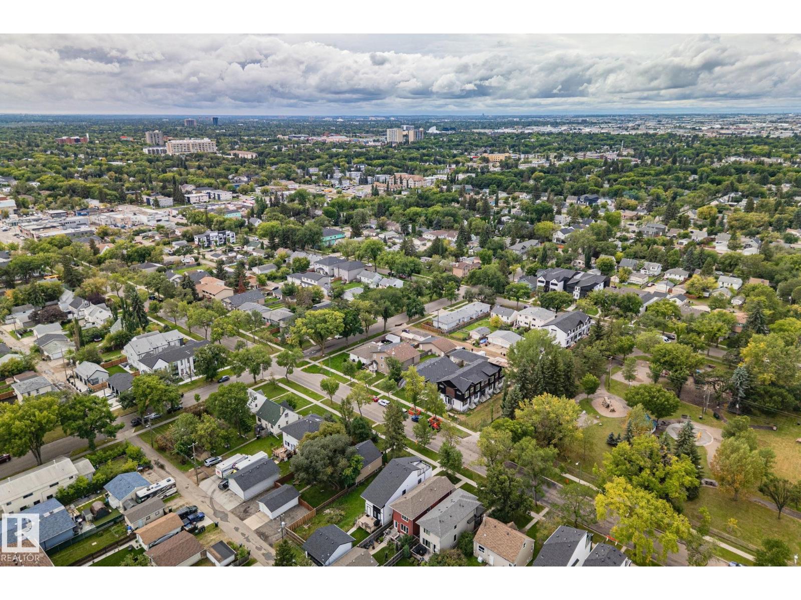 11935 125 ST NW - 35