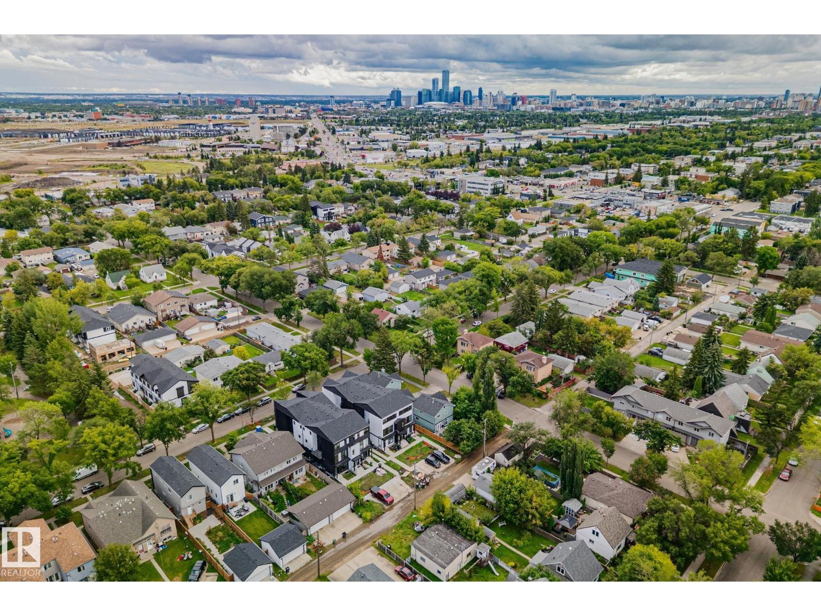 11935 125 ST NW - 39