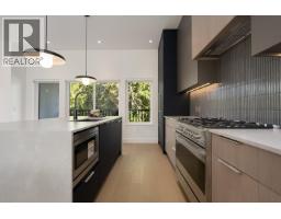 4 8483 16th Avenue, Burnaby, BC V3N1S4 Photo 9