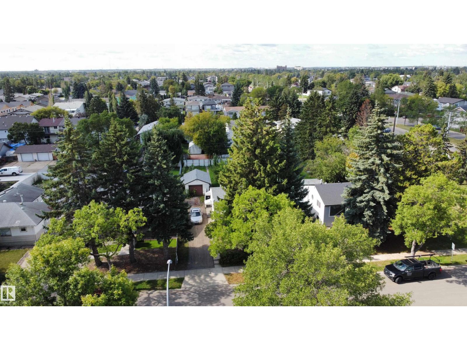 10632 150 ST NW - 26