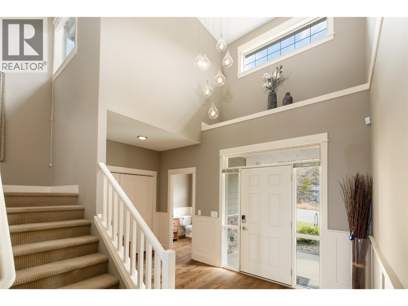 856 Hewetson Avenue - Image 26