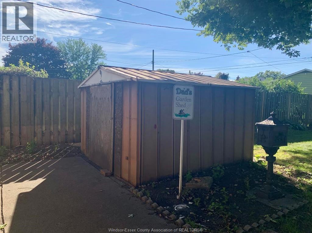 1368 MARLBOUROUGH BOULEVARD - 36