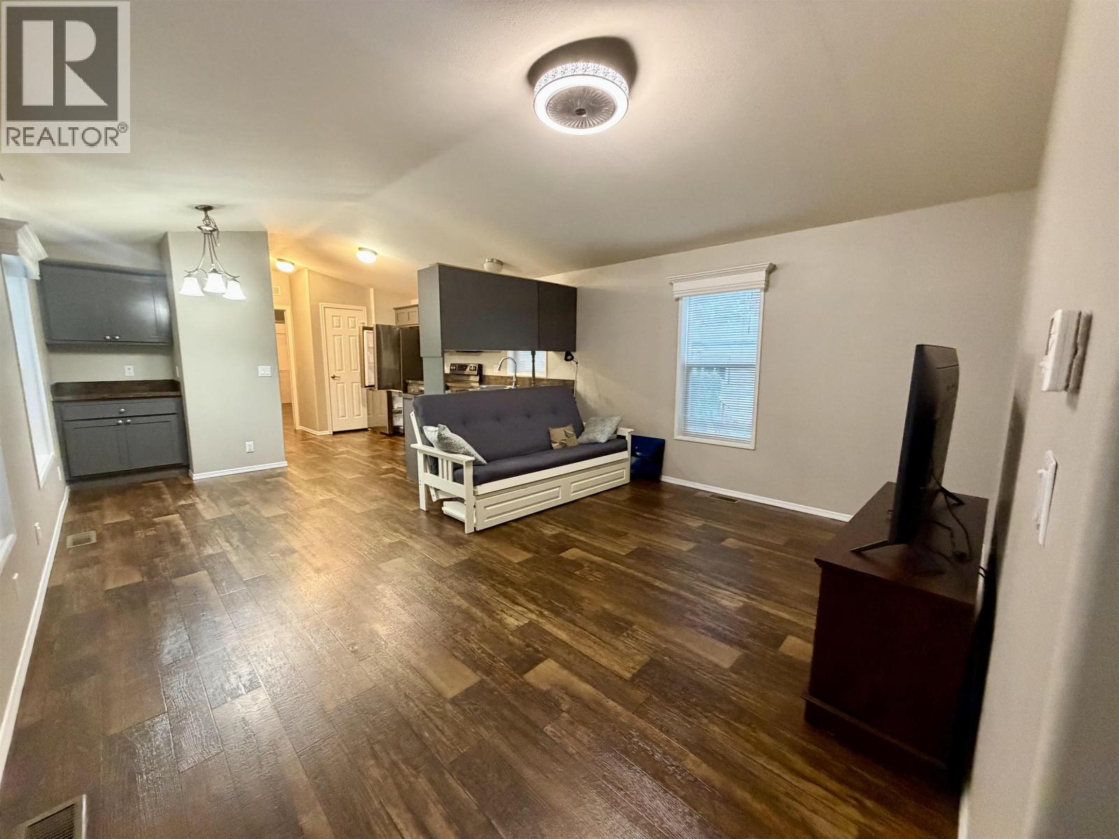 #90-3616 LARCH Avenue, Terrace