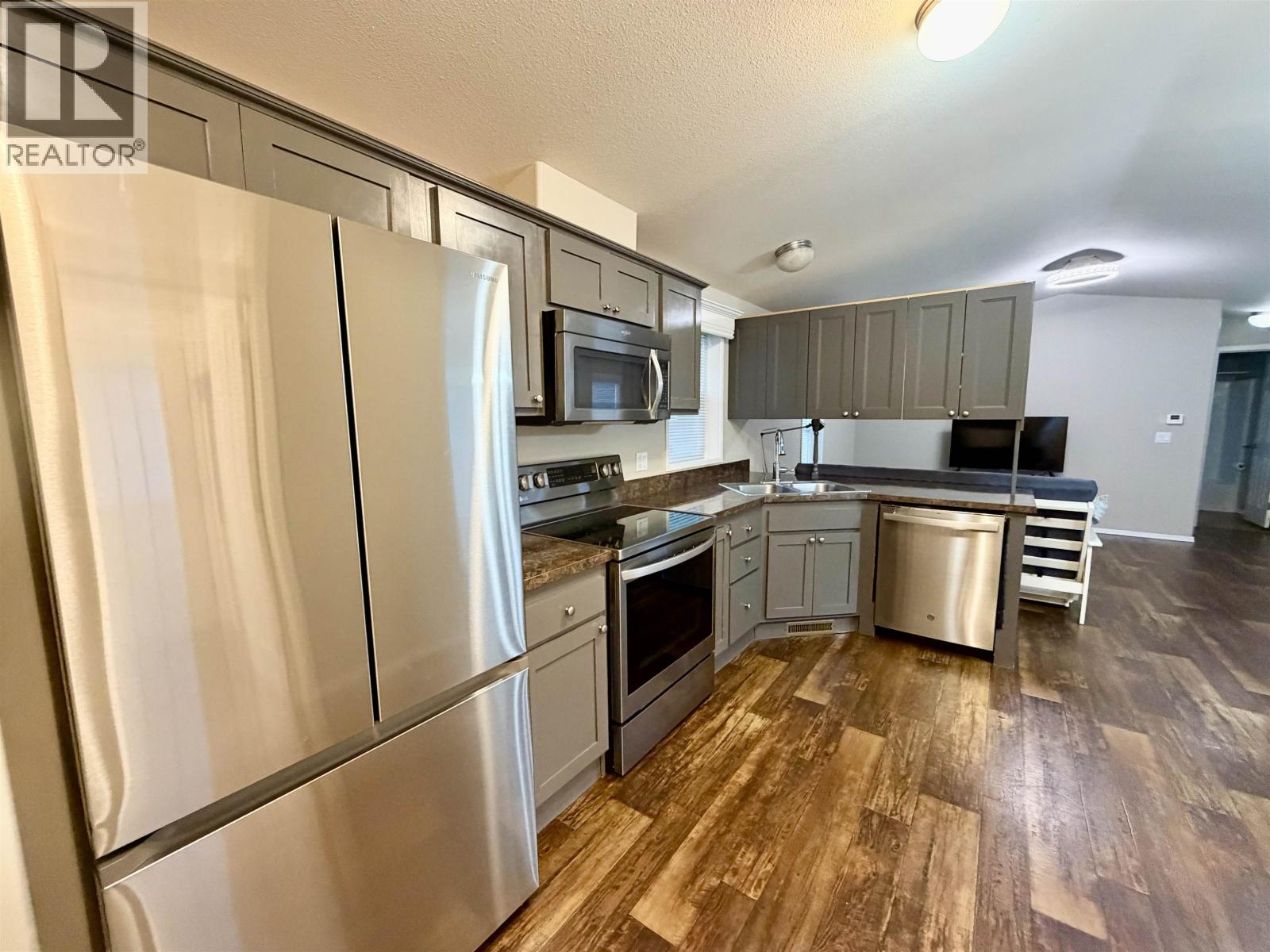 #90-3616 LARCH Avenue, Terrace
