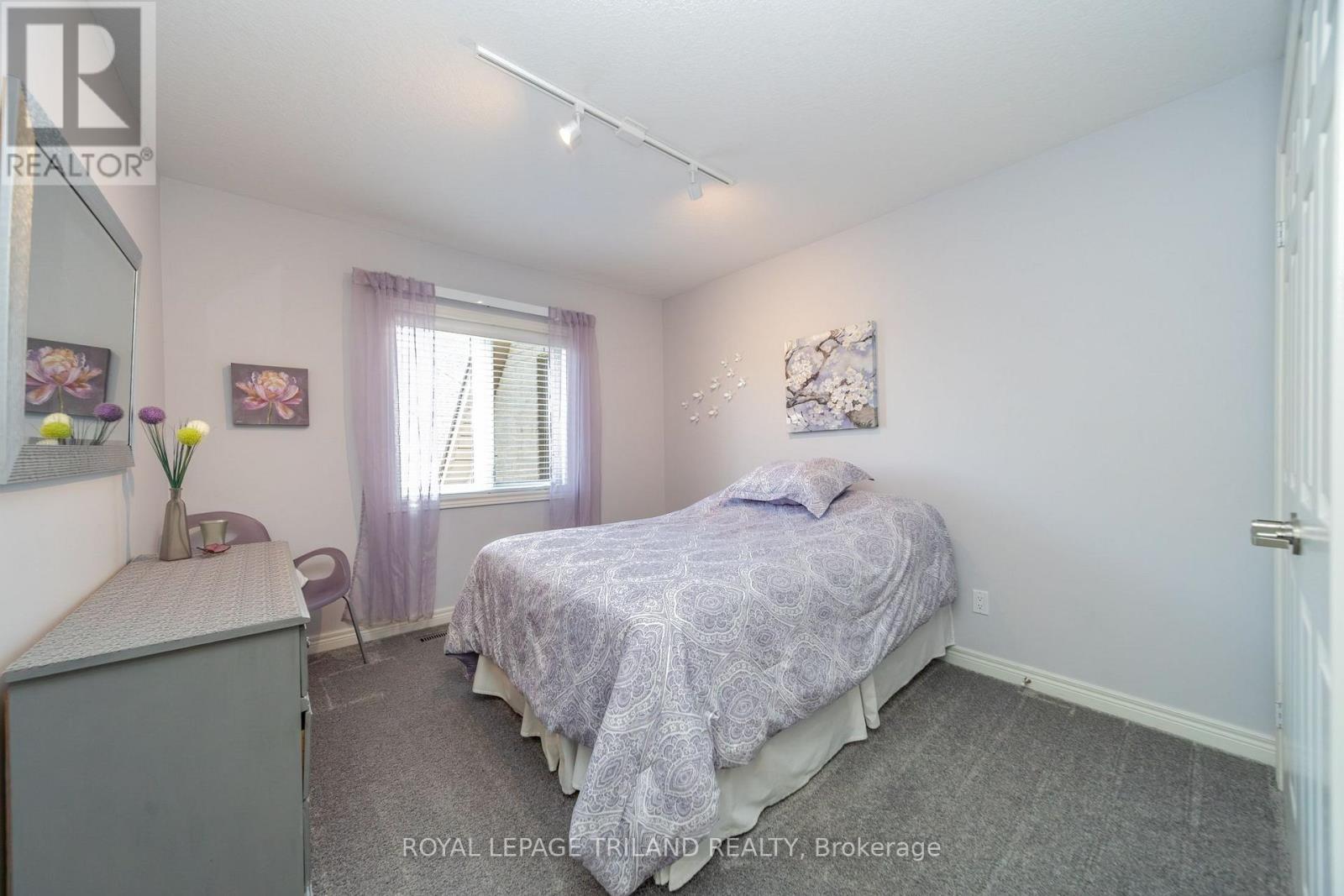 1833 STANDFIELD ROAD - Image 36