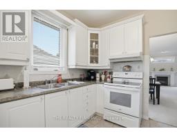 Family room - 10 - 44 Edgevalley Road, London East, ON N5Y5P6 Photo 9