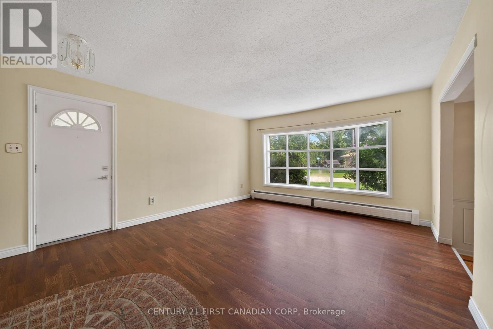 9 PARK CRESCENT, Middlesex Centre (Poplar Hill) — photo 6
