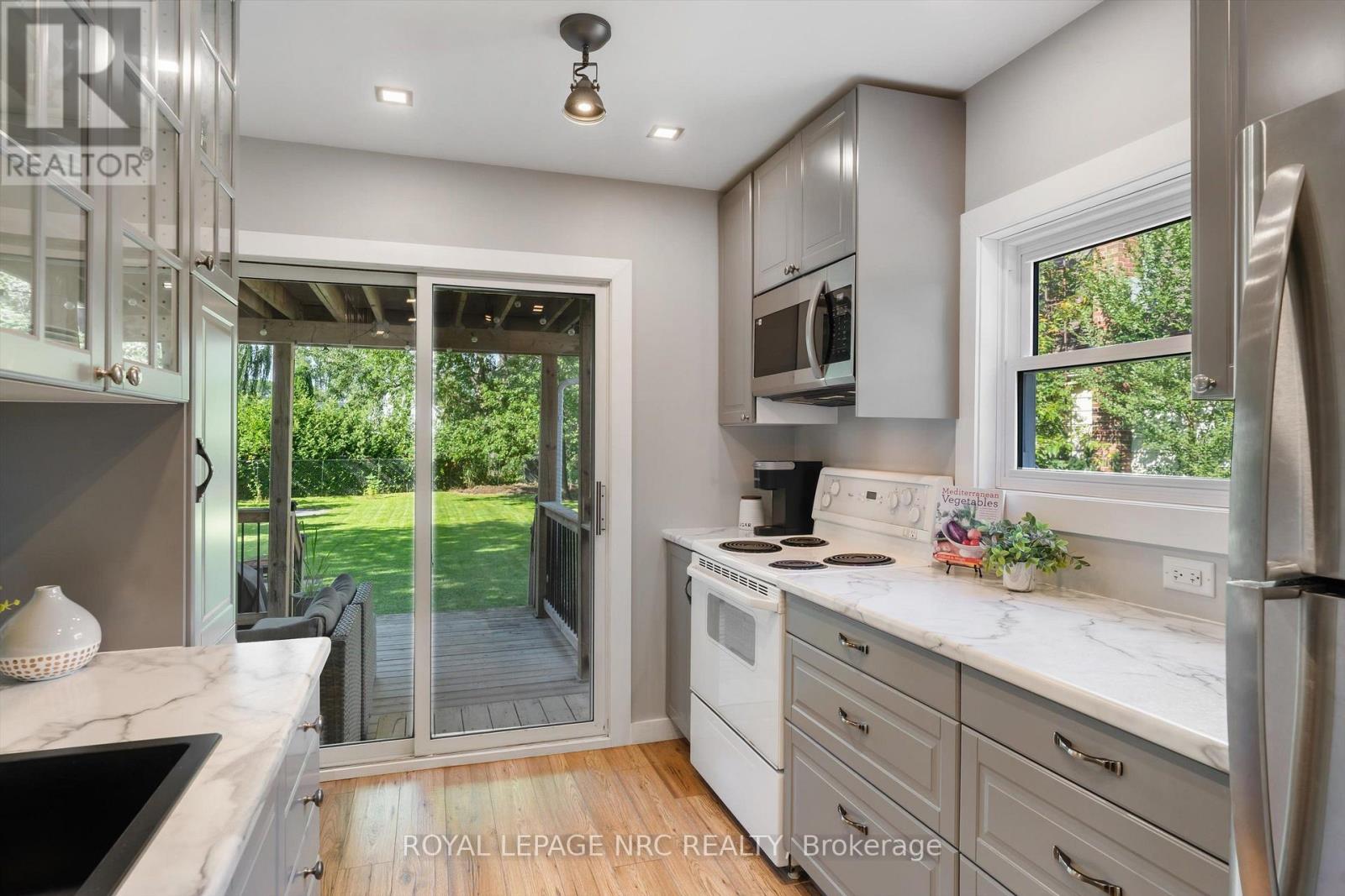 7 VIVIAN AVENUE, St. Catharines (Carlton/Bunting) — photo 8