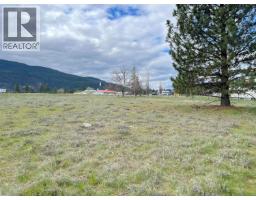 2545 Central Avenue, Grand Forks, BC V0H1H0 Photo 8