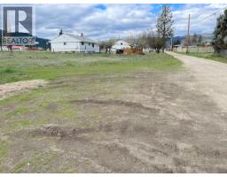 2545 Central Avenue, Grand Forks, BC V0H1H0 Photo 7