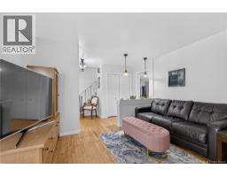 230 MacBeath Avenue, photo 10