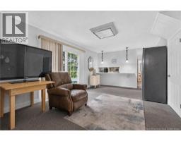 230 MacBeath Avenue, photo 13