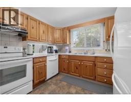 230 MacBeath Avenue, photo 2