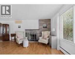 230 MacBeath Avenue, photo 8
