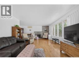 230 MacBeath Avenue, photo 9