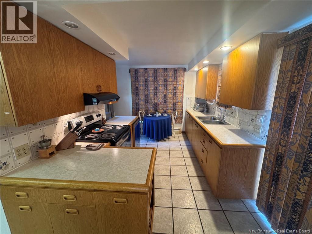 399 Ledge Road - 13