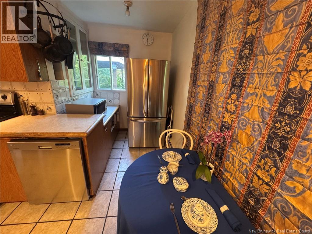 399 Ledge Road - 16