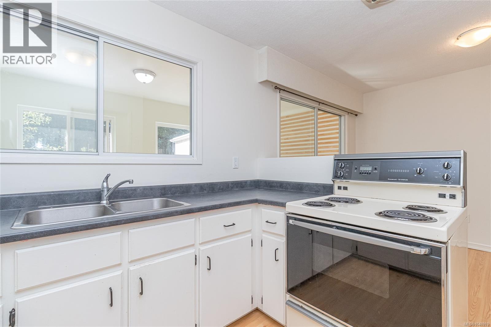 114 2860 Sooke Lake Road, Langford