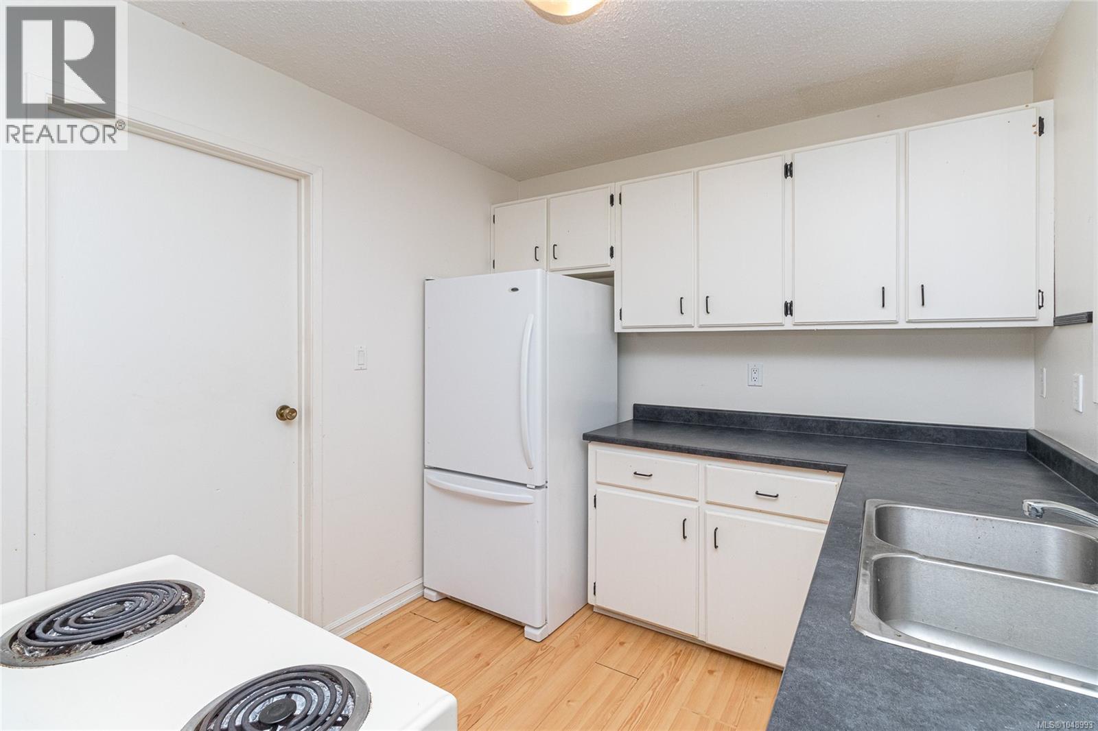 114 2860 Sooke Lake Road, Langford