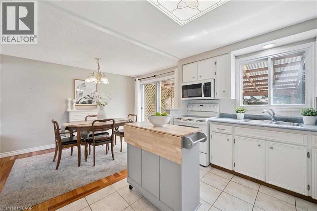 89 KINGSWOOD Drive - Image 13