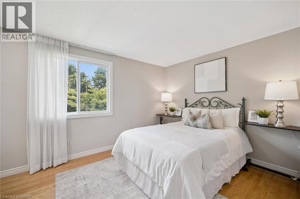 89 KINGSWOOD Drive - Image 19