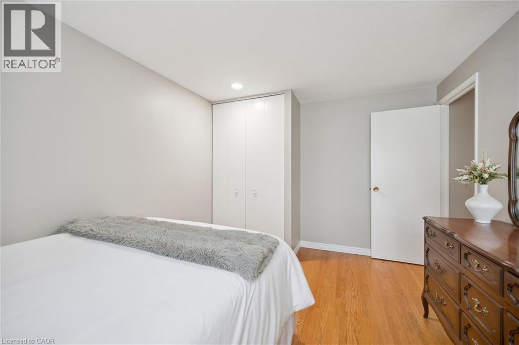 89 KINGSWOOD Drive - Image 24