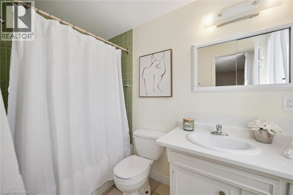 89 KINGSWOOD Drive - Image 25