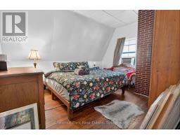 1627 Houseys Rapids Road, Gravenhurst, ON P1P1R3 Photo 13