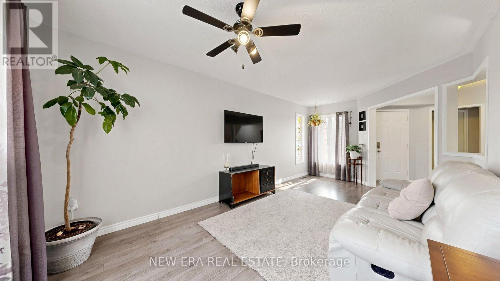 28 PRESTON AVENUE - 6
