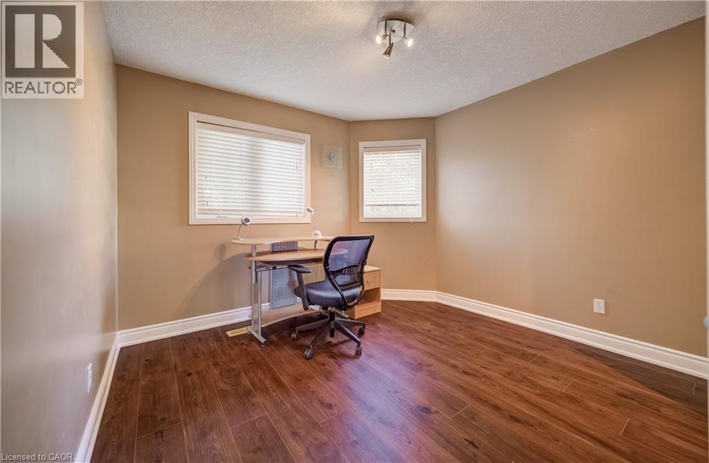 573 ROBERT FERRIE Drive - Image 26