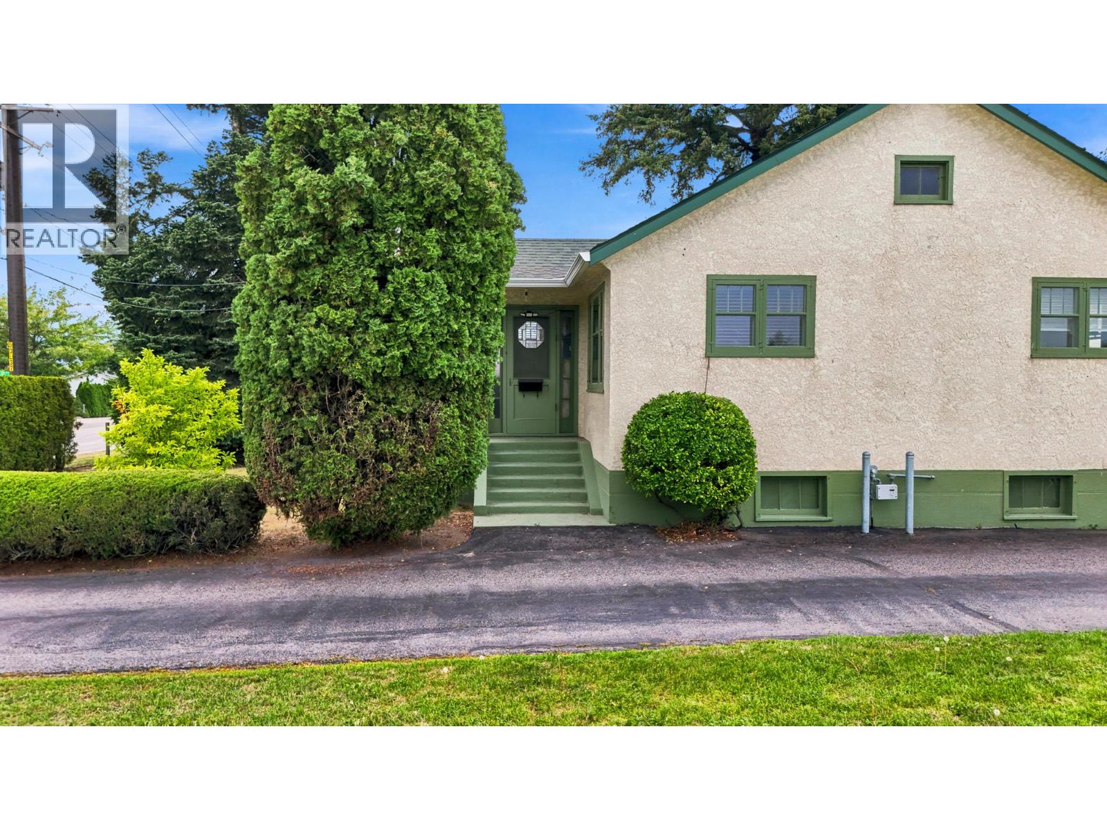  1666 Rutland Road, Kelowna