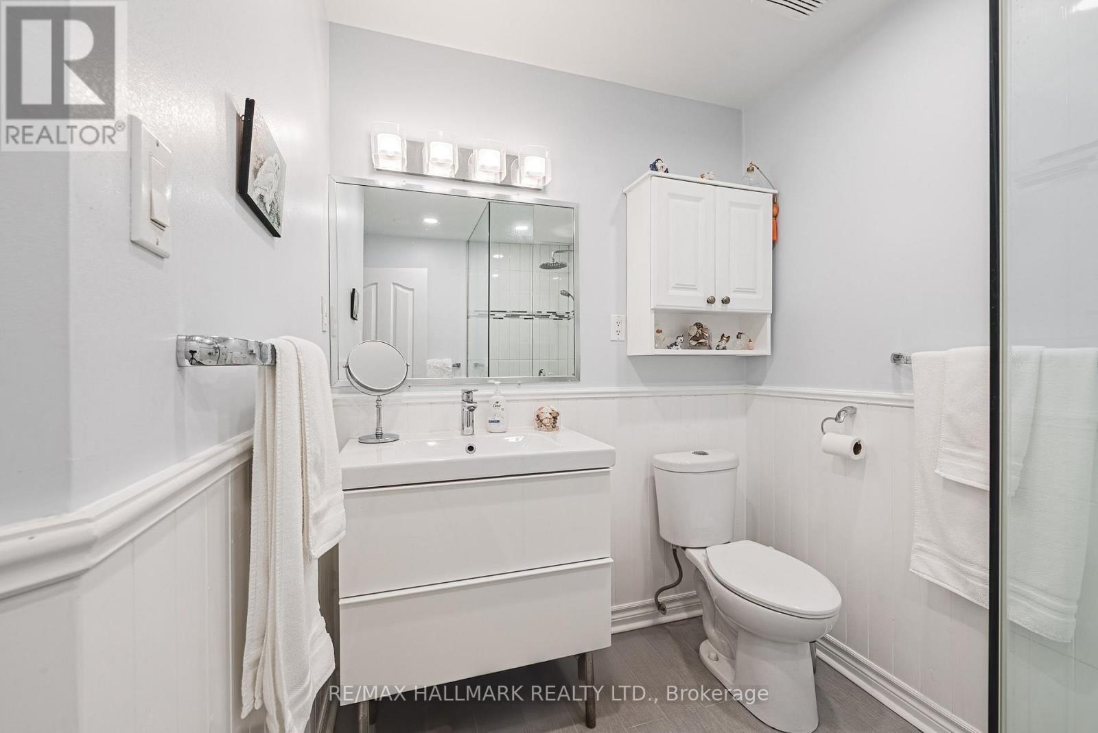 #6 3050 PINEMEADOW DRIVE - 23
